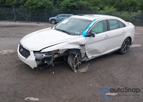 2014 Ford Taurus Sho z USA, uszkodzony, nr VIN 1FAHP2KT9EG107862